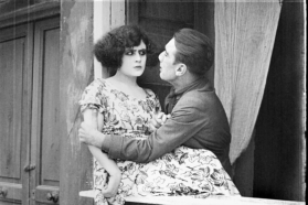 „Mažutė“, rež. Elvyra Notari, 1922